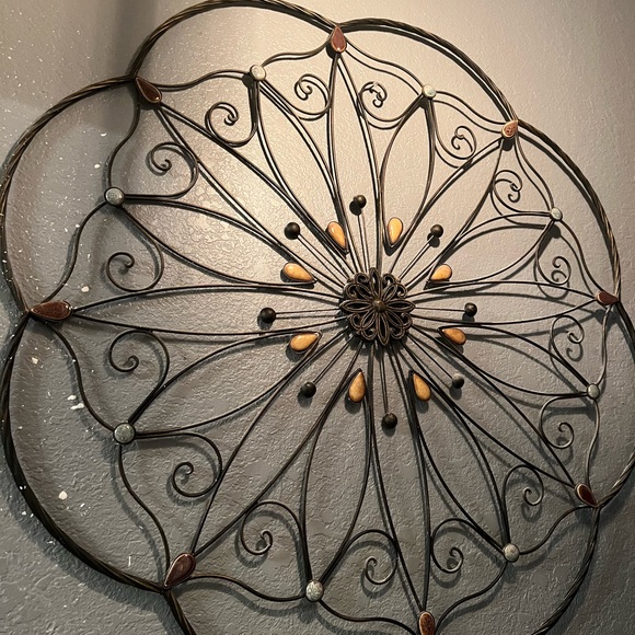 Large flower design metal wall decor